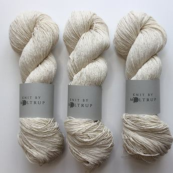 Ufarvet - Raw Silk