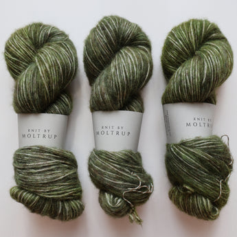 Oak Leaves - Alpaca Blow